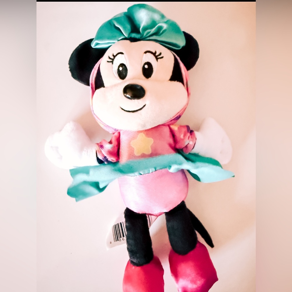 Small Minnie doll